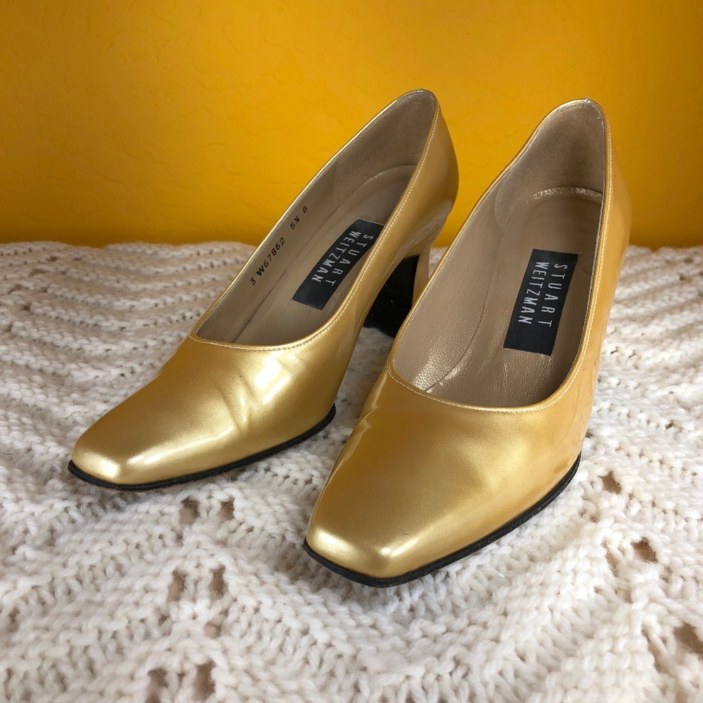 Stuart Weitzman Patent Leather Classic Gold Pumps